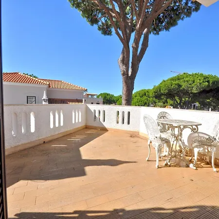 In With Pool Near Golf Courses