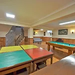 In With Pool Near Golf Courses فيلامورا