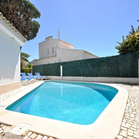 Villa In With Pool Near Golf Courses