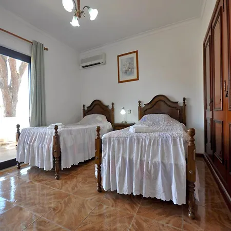 Villa In With Pool Near Golf Courses